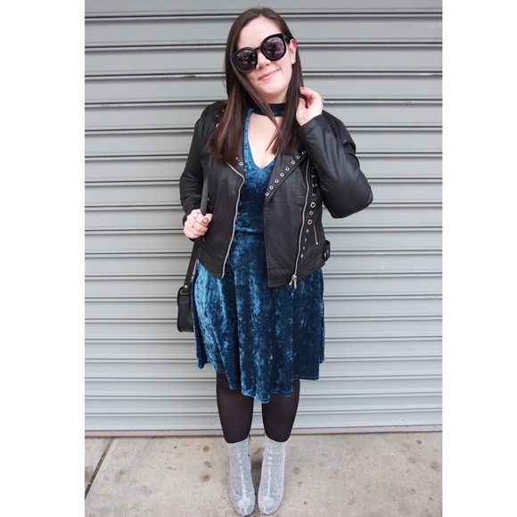 *Final Price Reduction* London Times Blue Crushed Velvet Dress - Picture 5 of 6